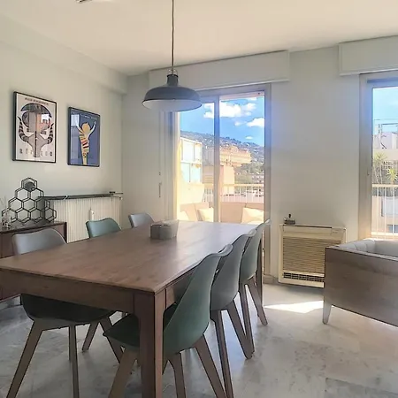 The - 3 Rooms, Cannes